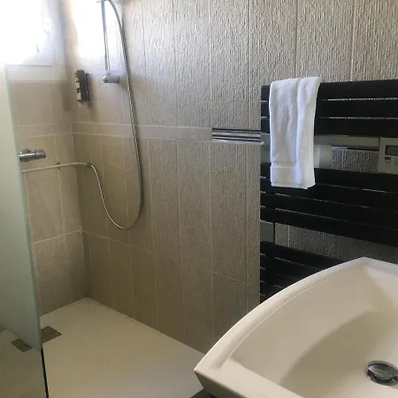 Logis Restaurant Les Balcons De L'esperance 3*