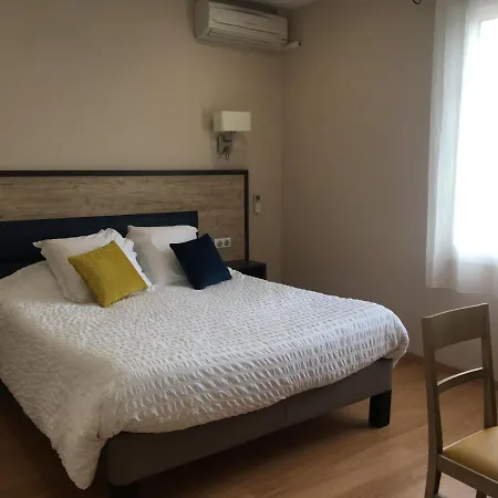 Отель Logis Restaurant Les Balcons De L'esperance Limeuil