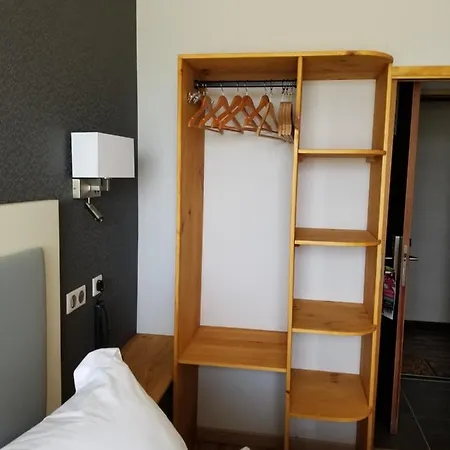 Logis Restaurant Les Balcons De L'esperance Отель