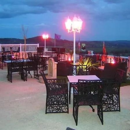 Logis Restaurant Les Balcons De L'esperance Limeuil