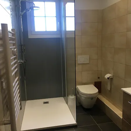 Logis Restaurant Les Balcons De L'esperance 호텔