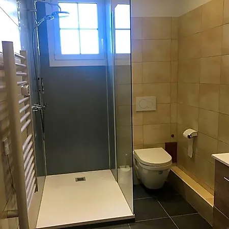 Hotell Logis Restaurant Les Balcons De L'esperance 3*