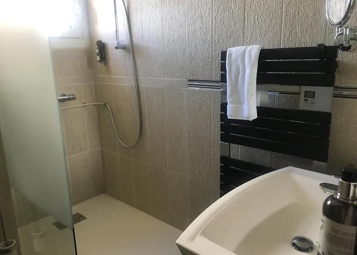 Logis Restaurant Les Balcons De L'esperance 3*