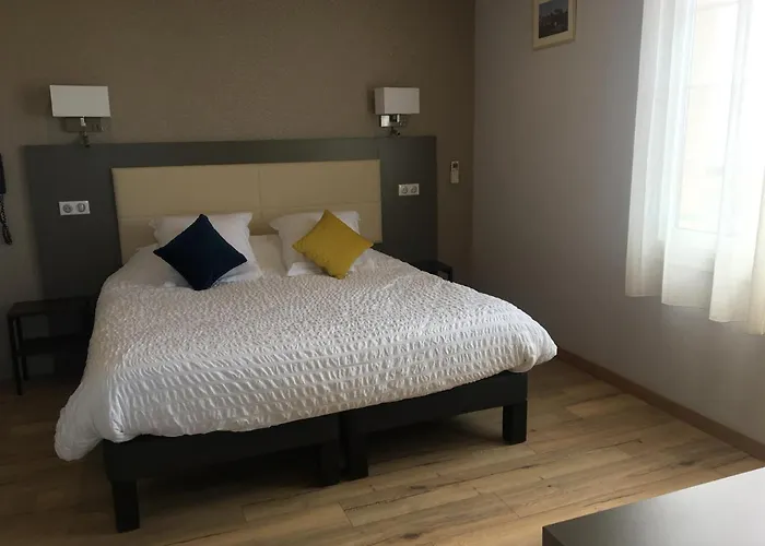 Logis Restaurant Les Balcons De L'esperance Hotel Limeuil