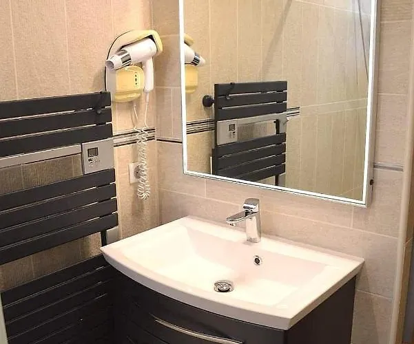 Logis Restaurant Les Balcons De L'esperance Hotel Limeuil