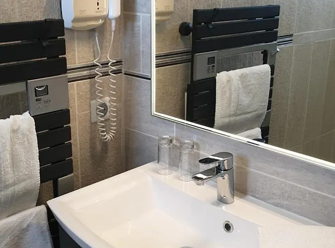 Logis Restaurant Les Balcons De L'esperance Hotel Limeuil